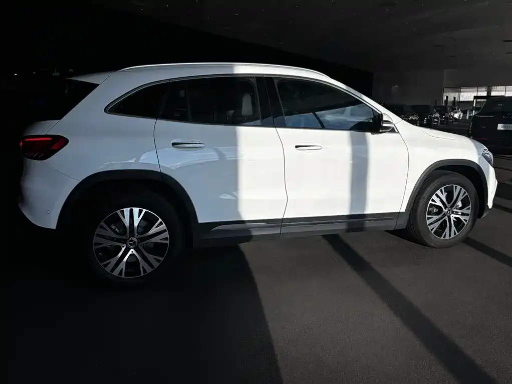 Mercedes-Benz GLA — фото 2