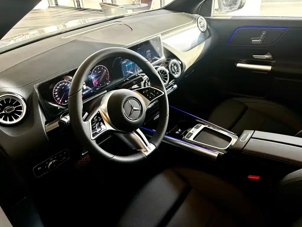 Mercedes-Benz GLA — фото 10