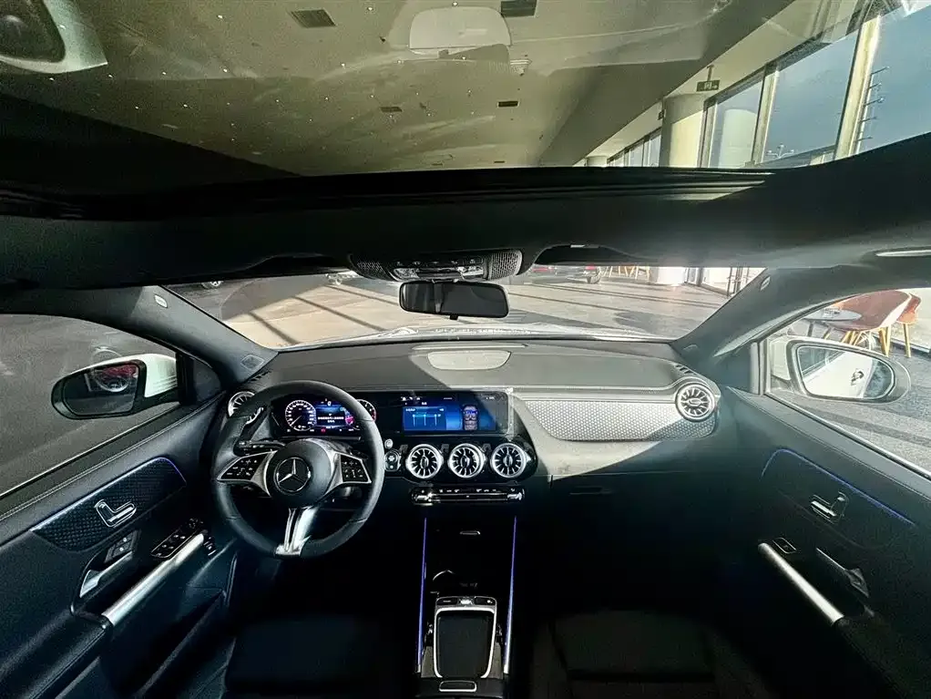 Mercedes-Benz GLA — фото 8