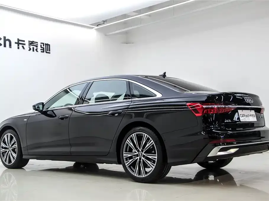 Audi A6L — фото 10