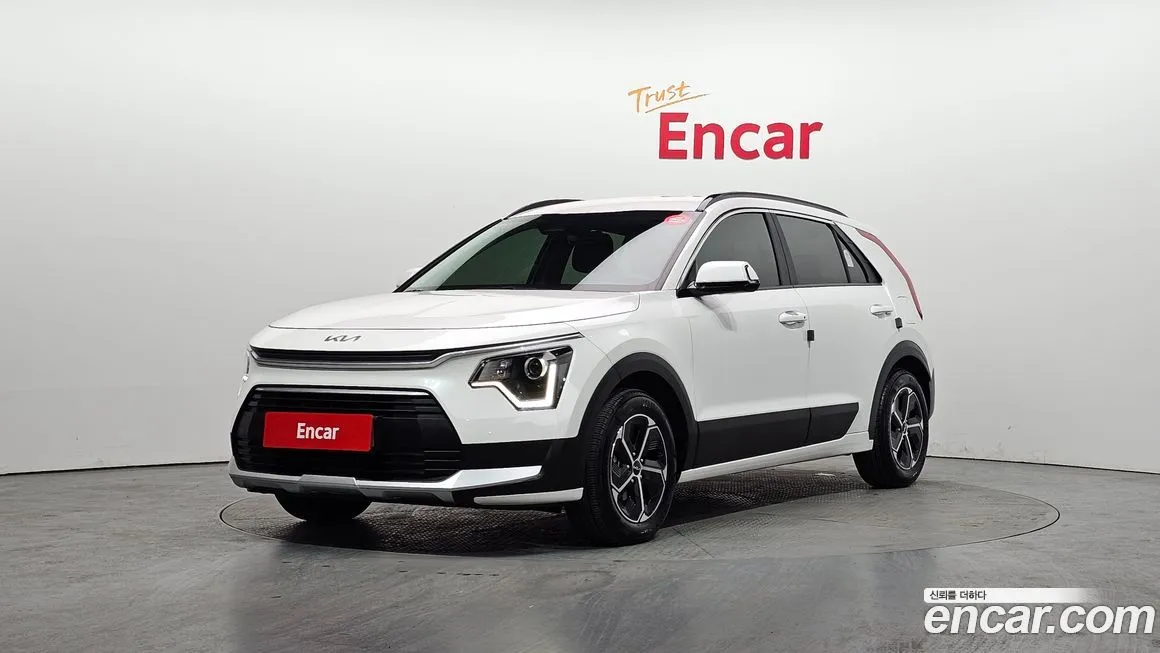Kia Niro — фото 1