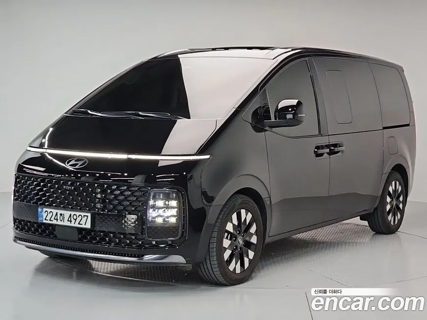 Hyundai Staria — фото 1