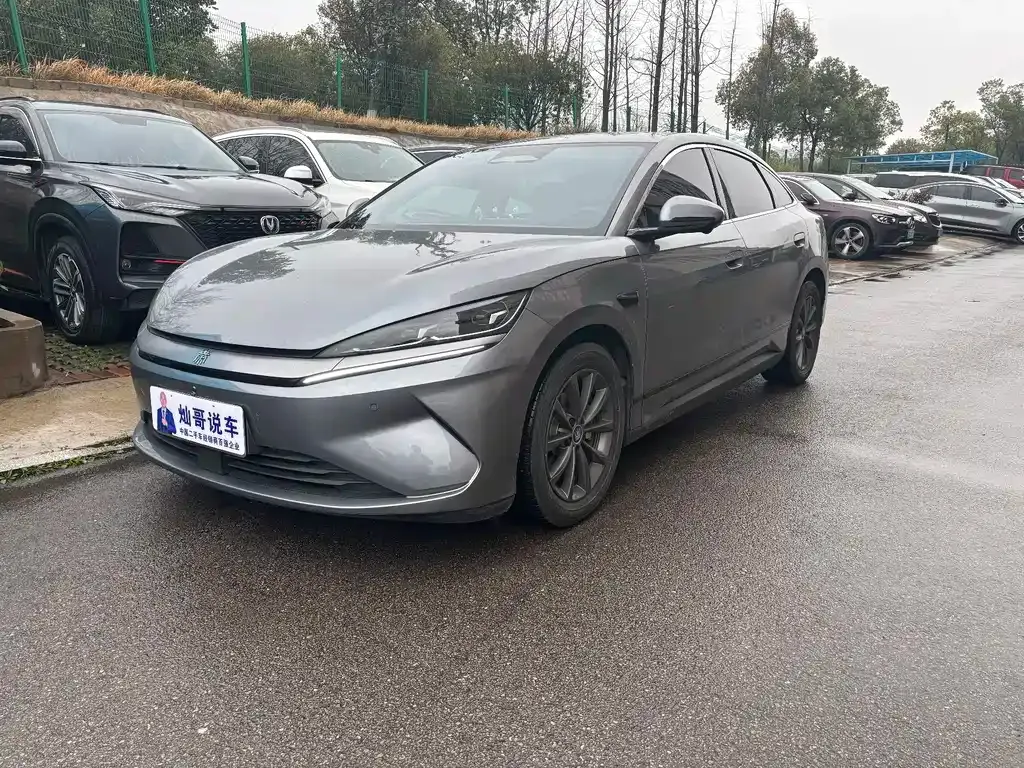 BYD Qin L — фото 1