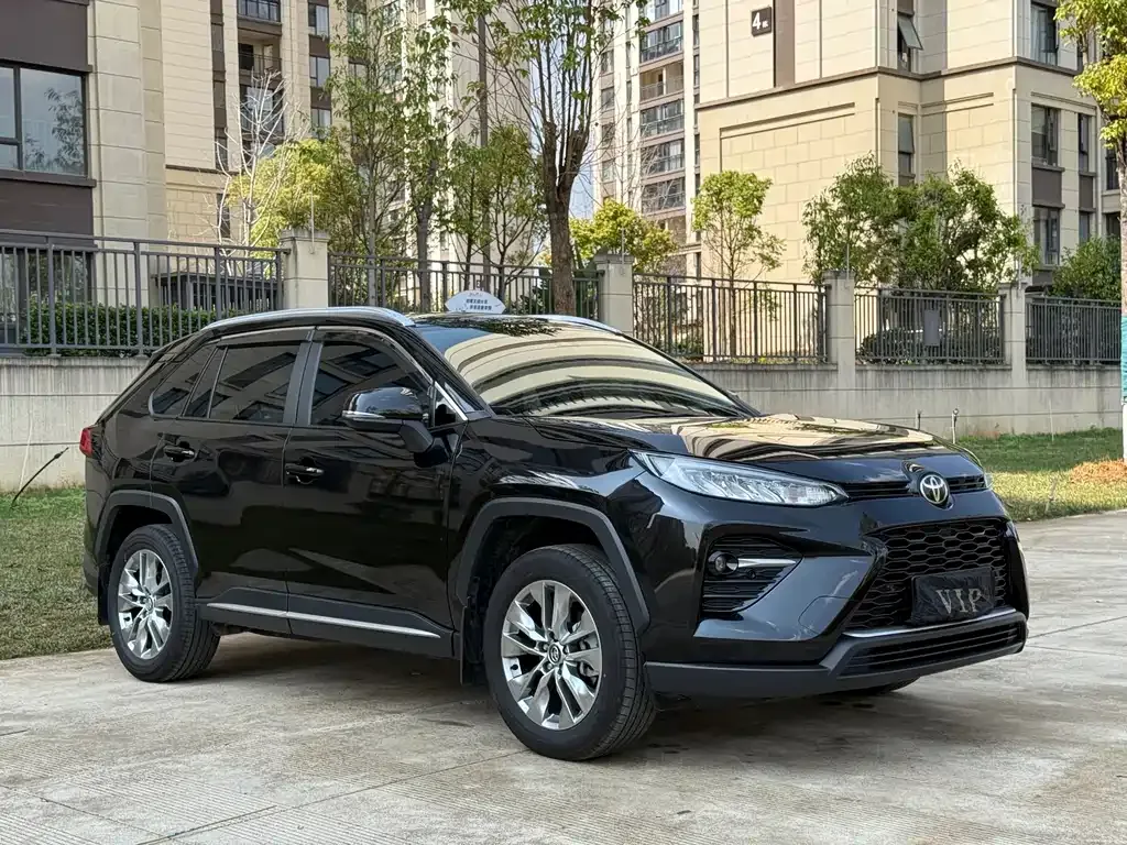 Toyota Wildlander — фото 1