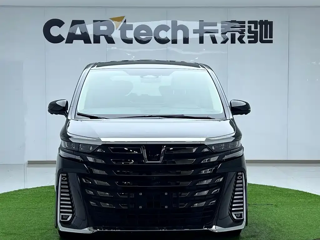 Toyota Vellfire — фото 4