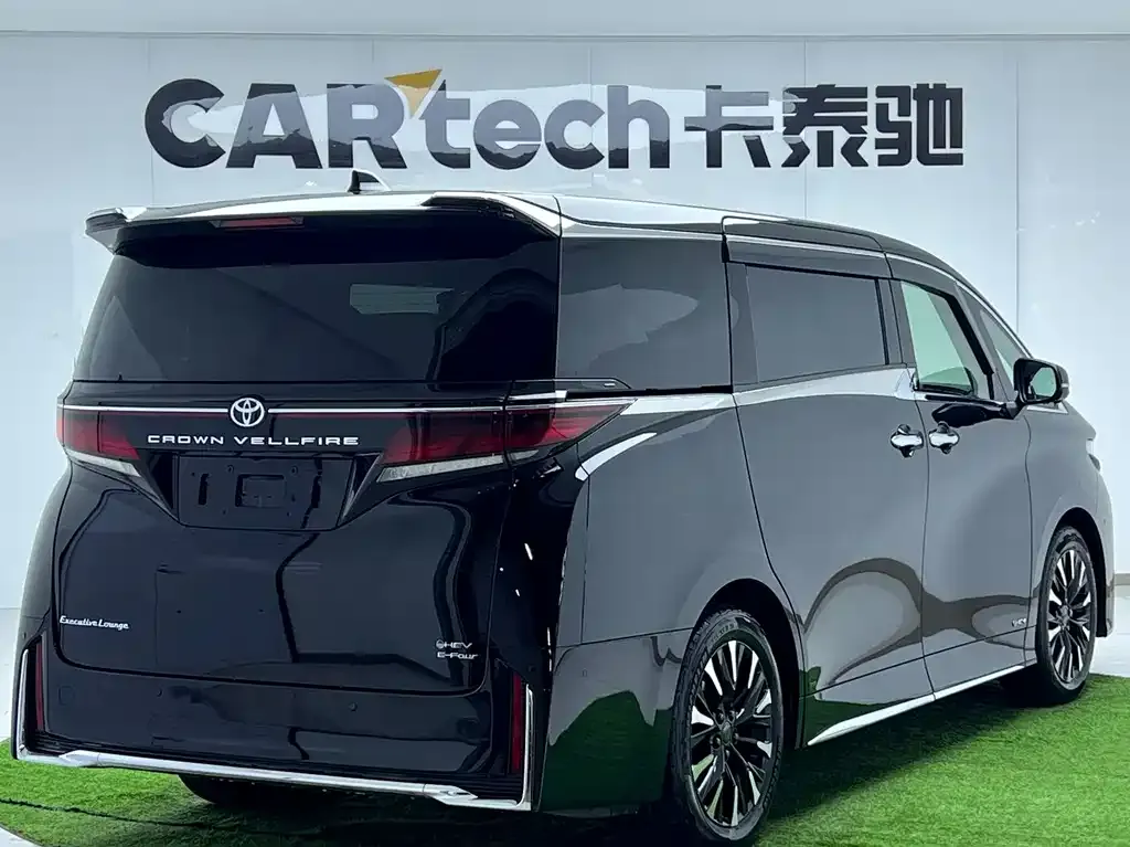 Toyota Vellfire — фото 7