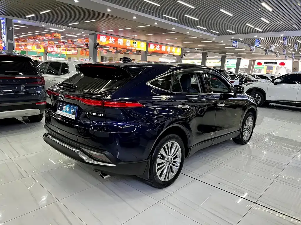 Toyota Harrier — фото 7