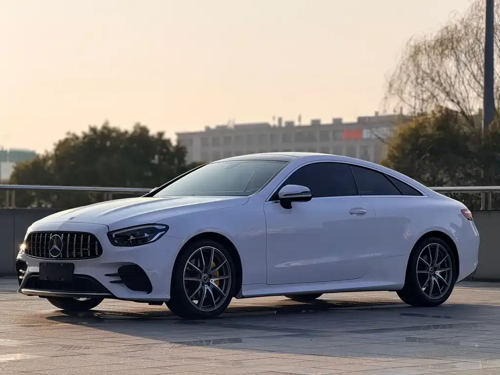 Mercedes-Benz E-Class (Import) — фото 1