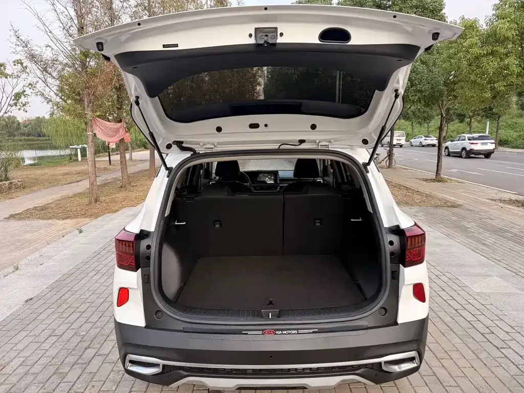Kia KX3 — фото 3