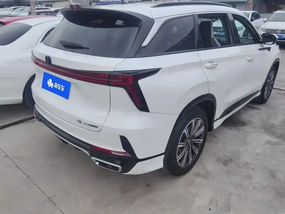 Changan CS75PLUS — фото 3