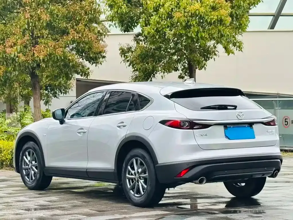Mazda CX-4 — фото 3
