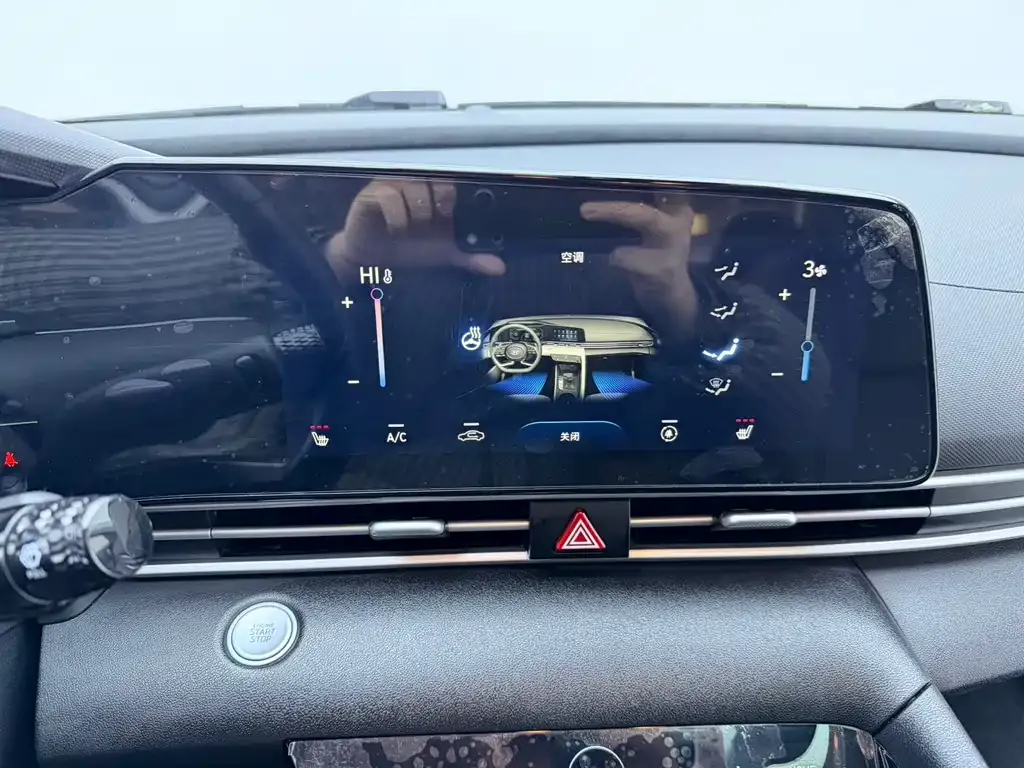 Hyundai Elantra — фото 4