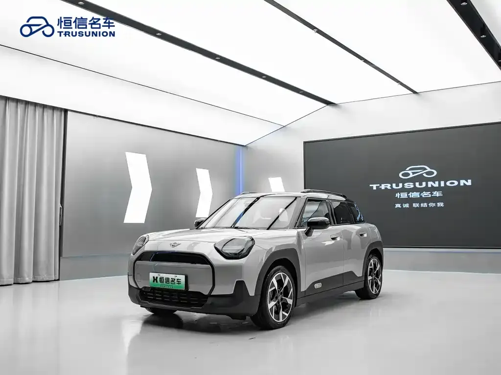 MINI Aceman EV — фото 1
