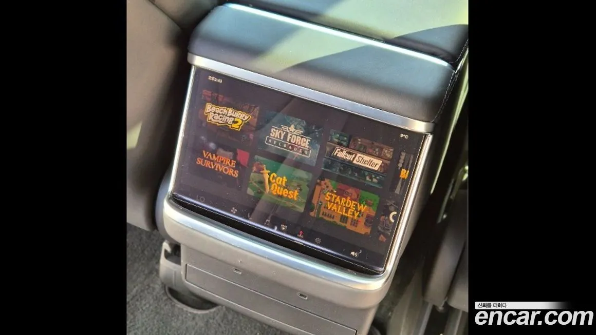 Tesla Model X — фото 10