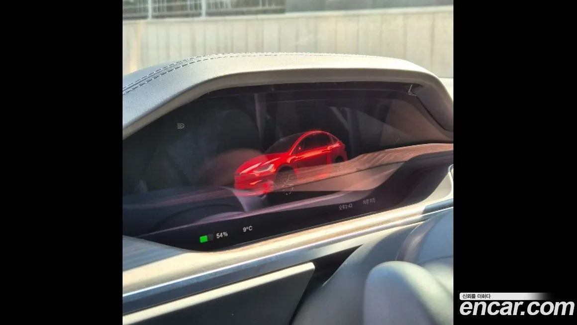 Tesla Model X — фото 7