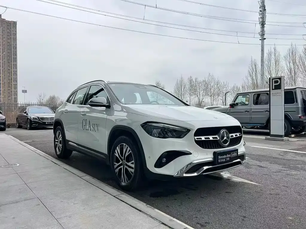 Mercedes-Benz GLA — фото 9