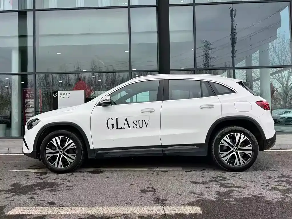 Mercedes-Benz GLA — фото 4