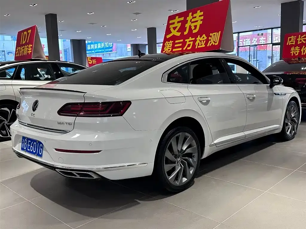 Volkswagen CC — фото 8
