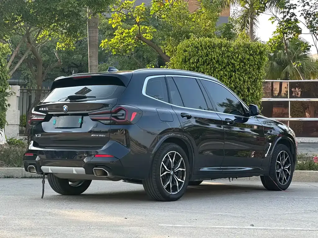 BMW X3 — фото 9