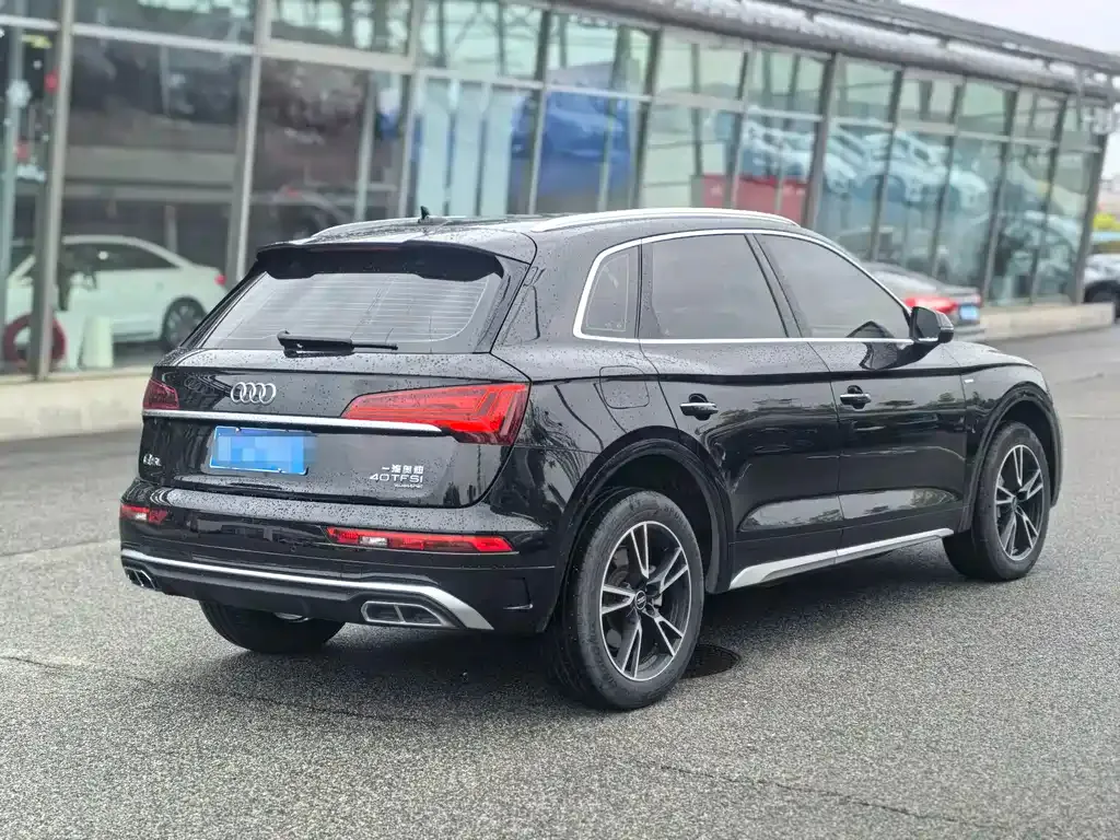 Audi Q5L — фото 7