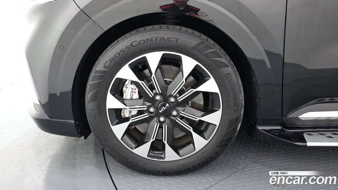 Kia Carnival — фото 10