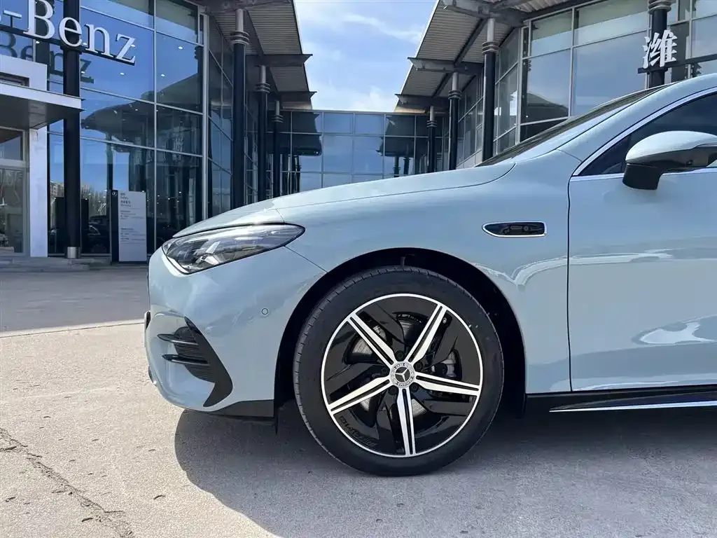 Mercedes-Benz CLA PHEV — фото 6