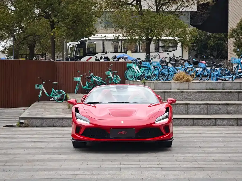 Ferrari F8 — фото 2