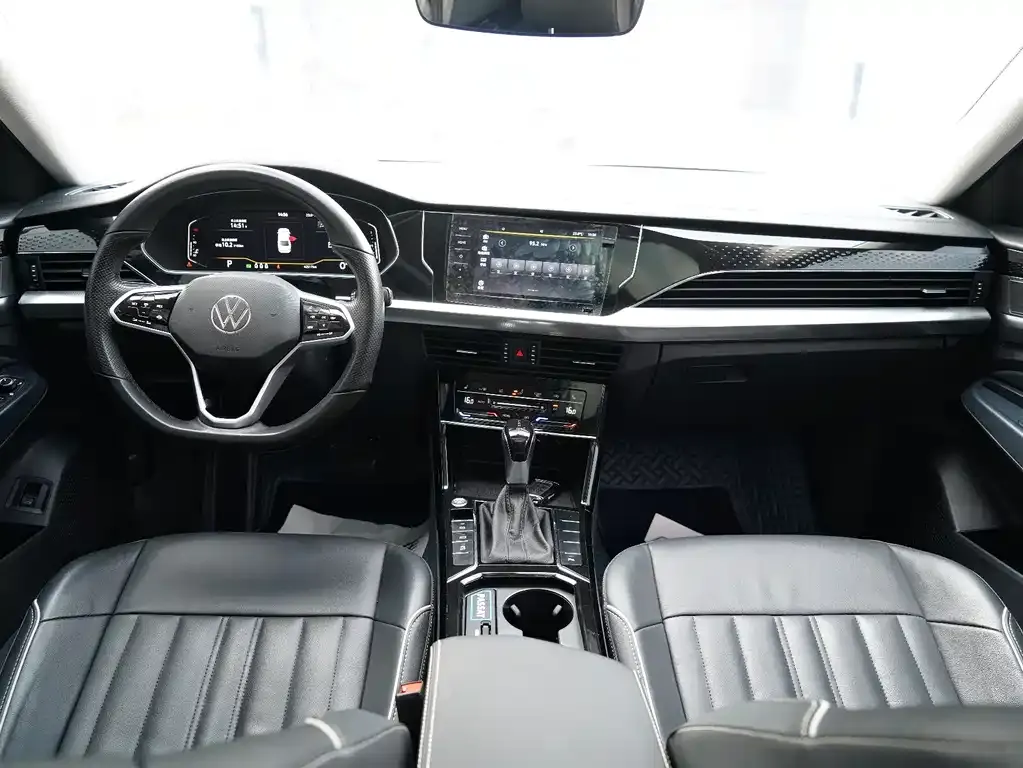 Volkswagen Passat — фото 8