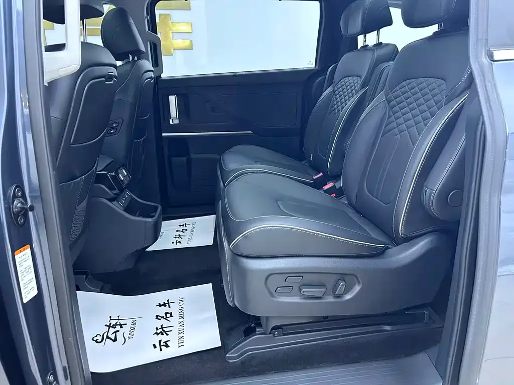 Hyundai Custo — фото 3