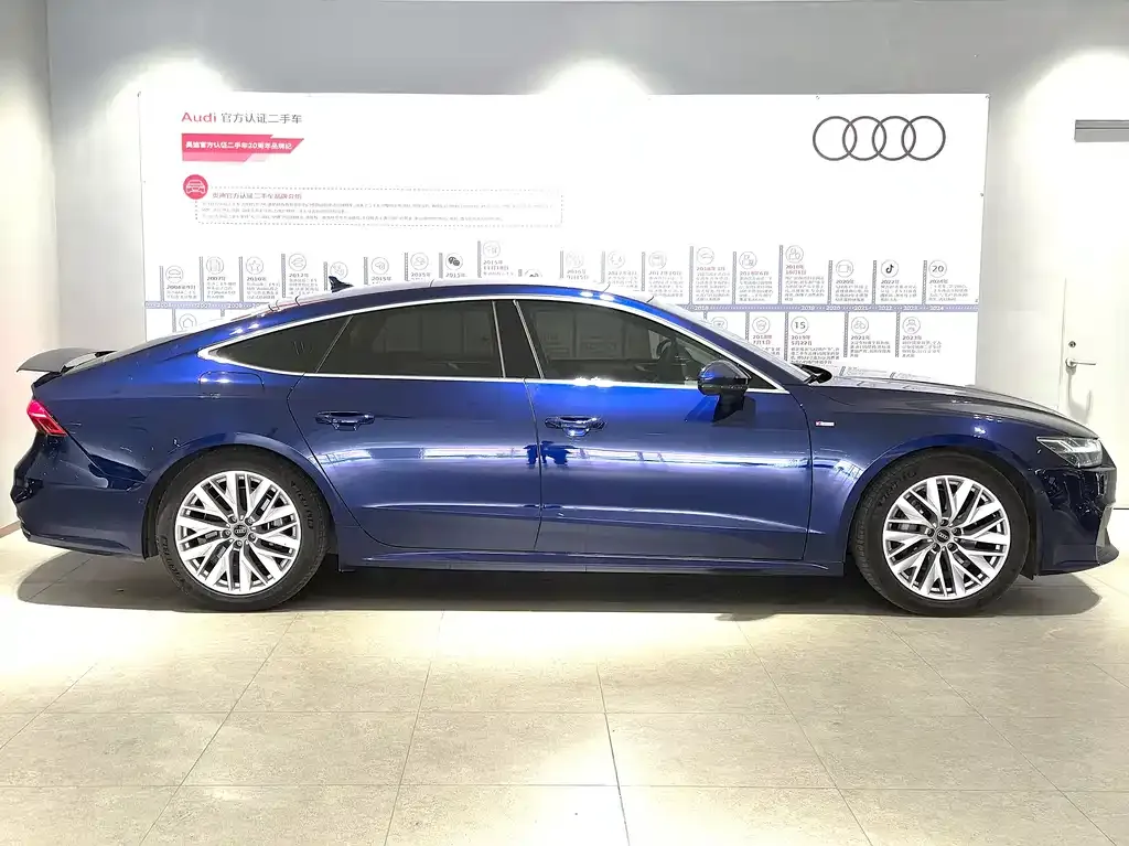 Audi A7 — фото 7