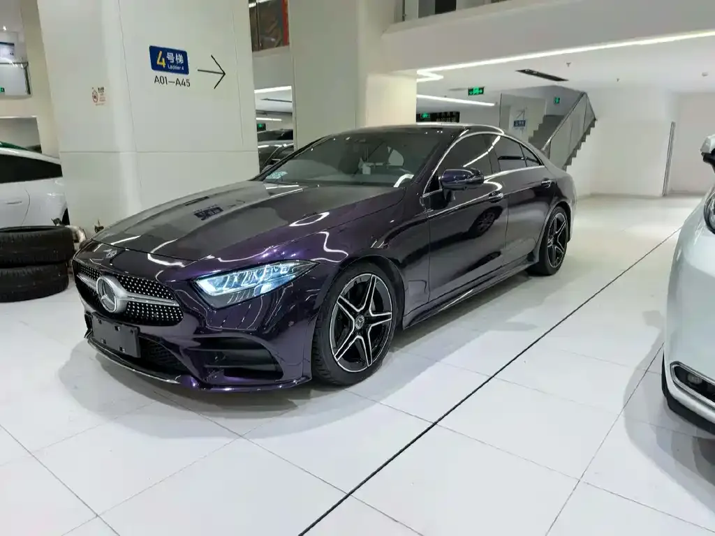 Mercedes-Benz CLS — фото 1