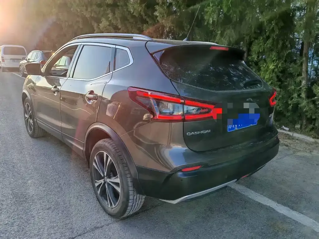 Nissan Qashqai — фото 2