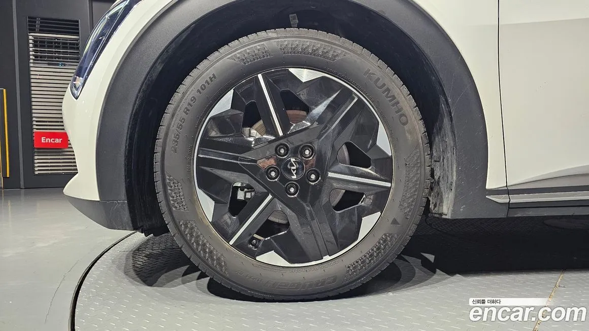 Kia EV6 — фото 9