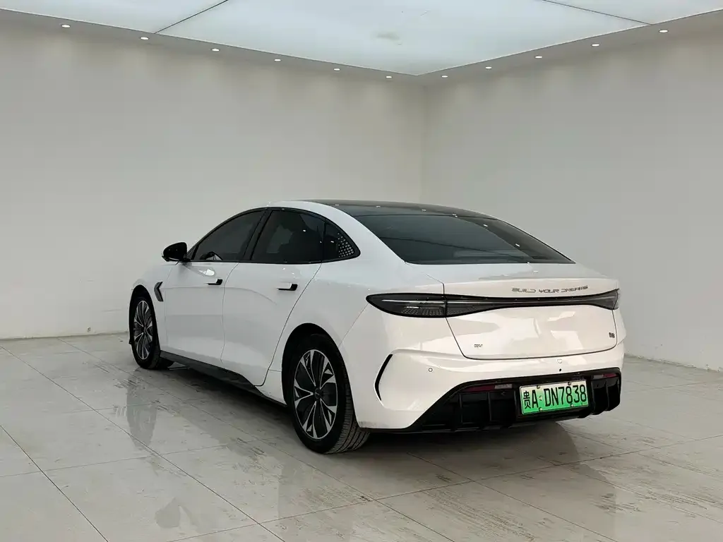 BYD Seal — фото 9