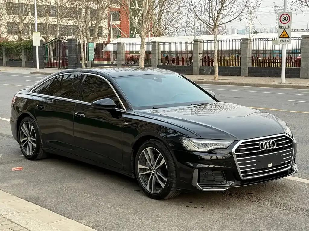 Audi A6L — фото 6