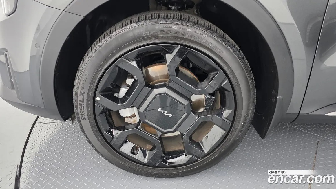 Kia Sorento — фото 7