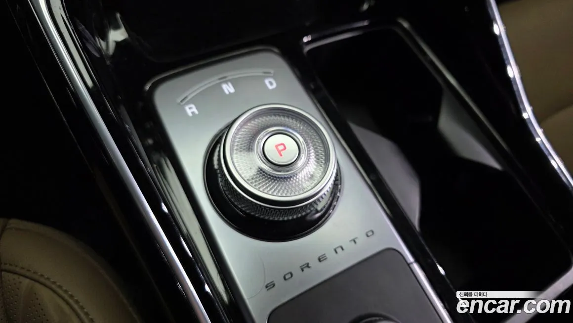 Kia Sorento — фото 4