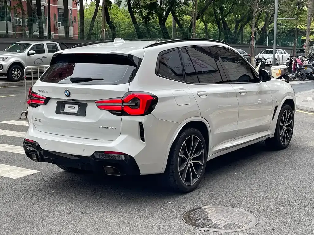 BMW X3 — фото 9