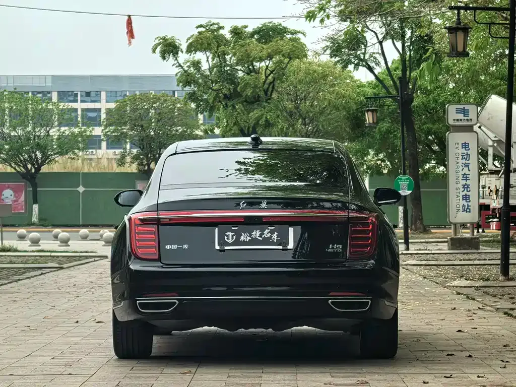 Hongqi H9 — фото 4