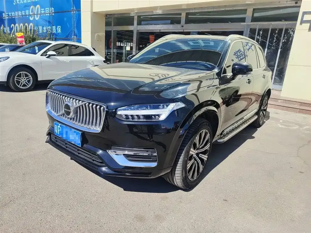 Volvo XC90 — фото 1
