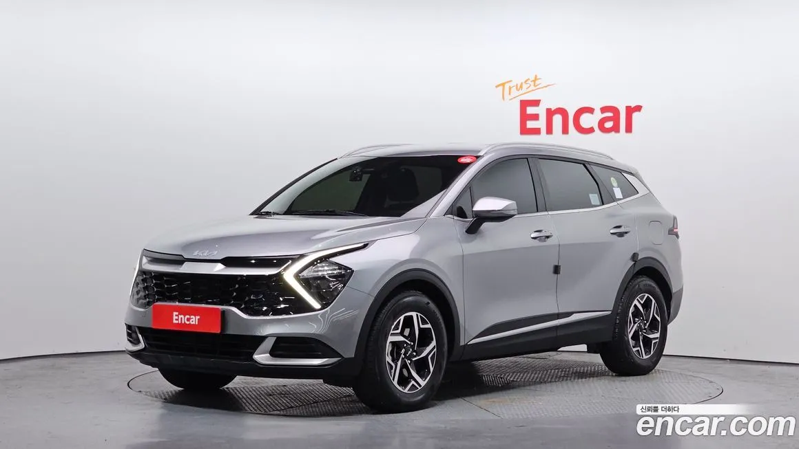 Kia Sportage — фото 1