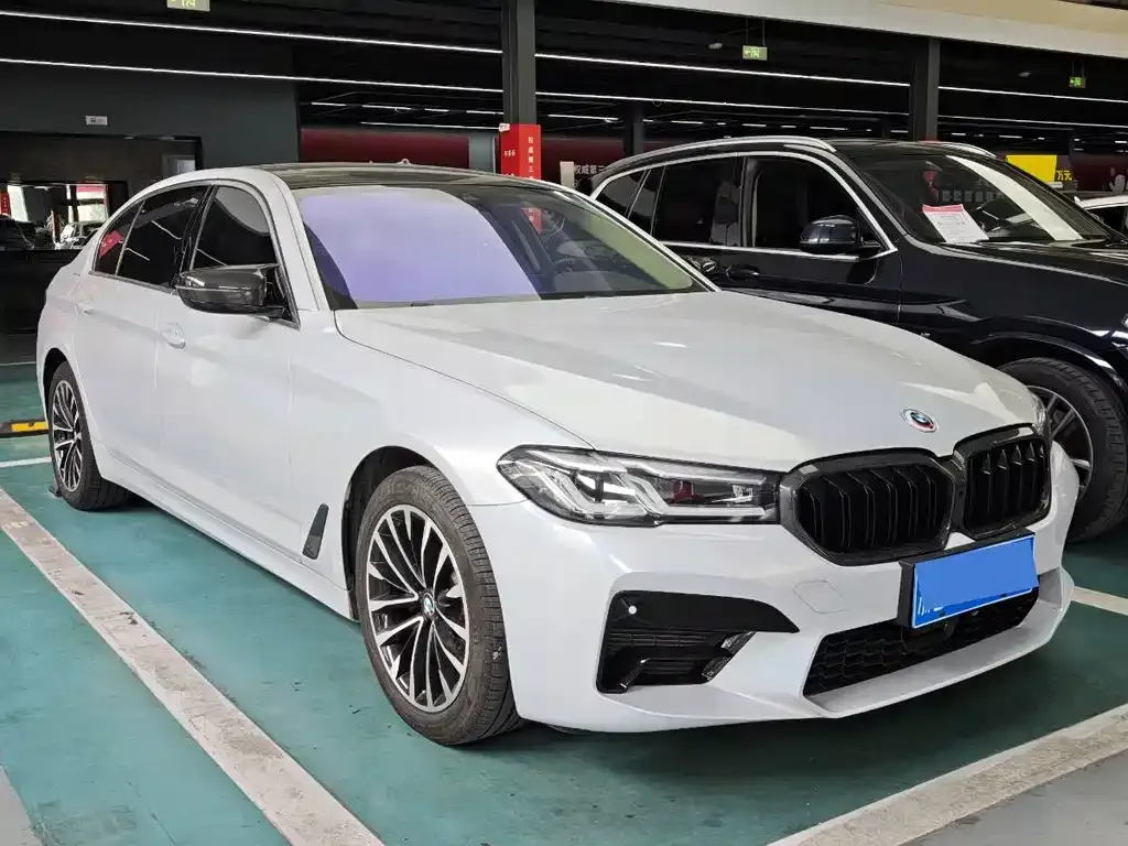 BMW 5 Series — фото 2