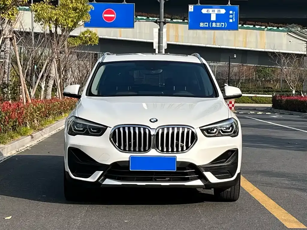 BMW X1 — фото 4