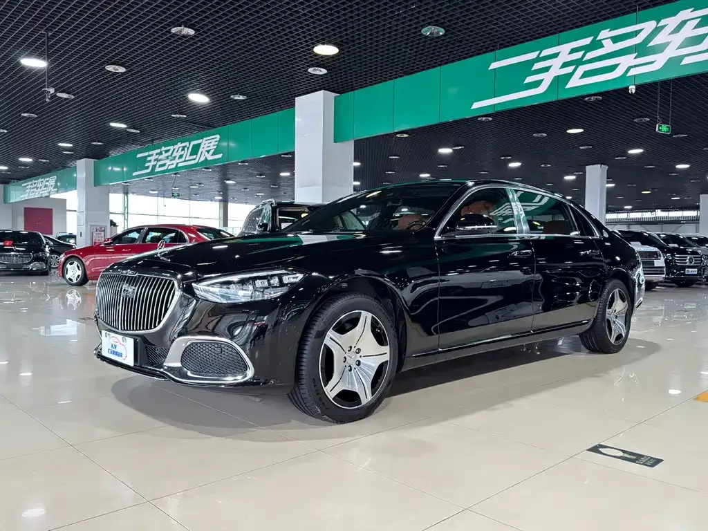 Mercedes-Benz S-Class — фото 1