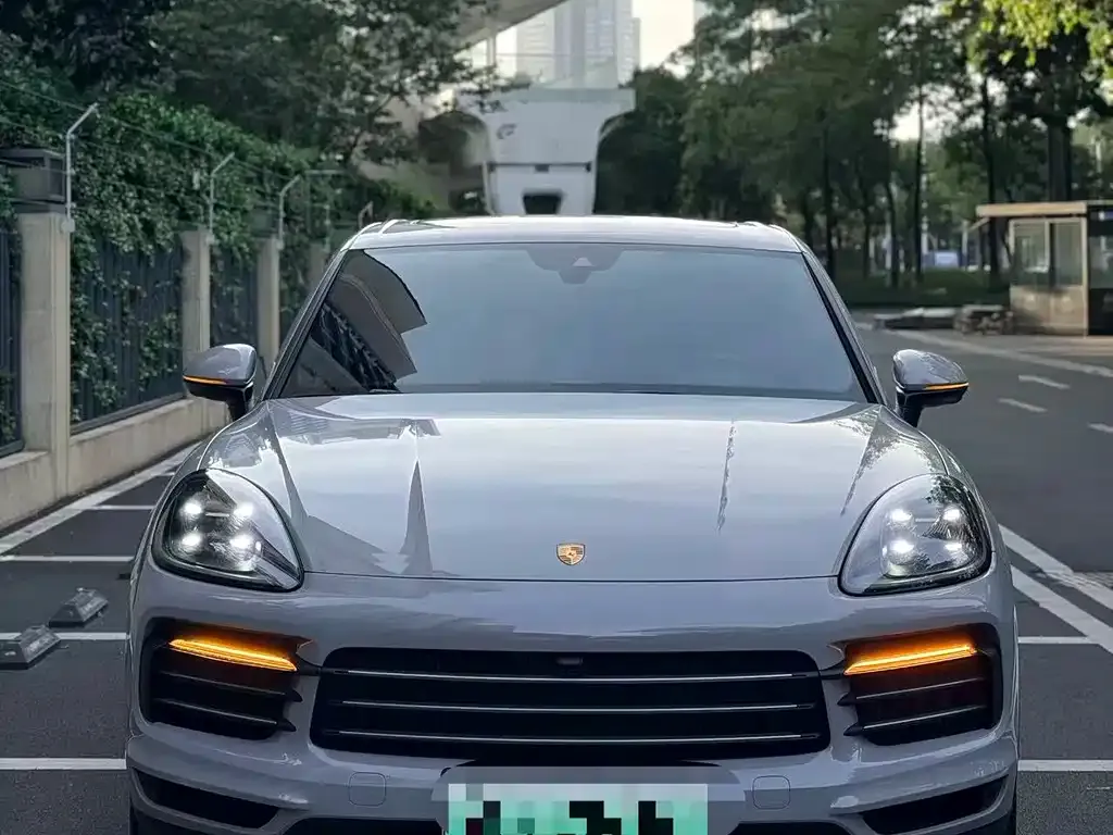 Porsche Cayenne Hybrid — фото 6