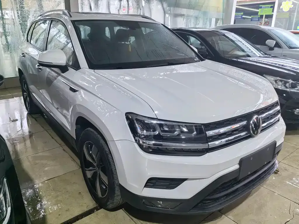 Volkswagen Tharu — фото 1