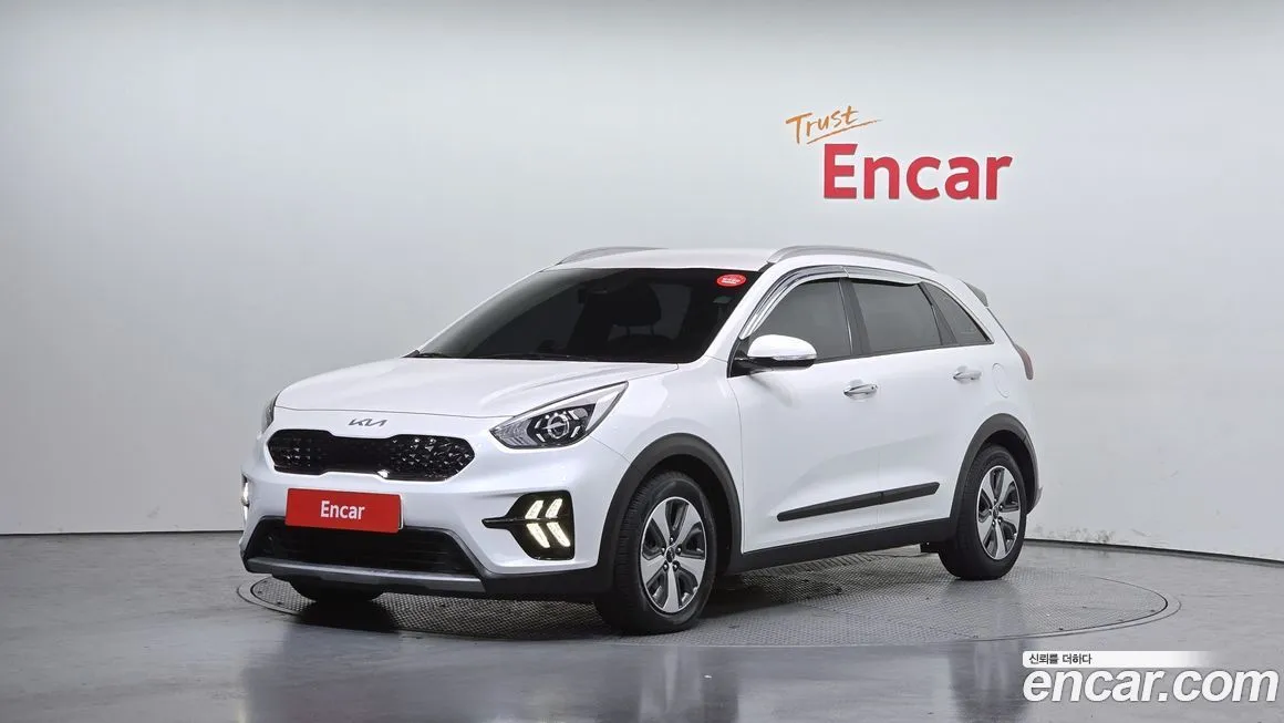 Kia Niro — фото 1