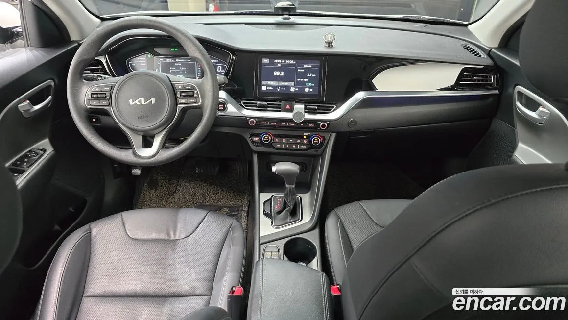 Kia Niro — фото 9