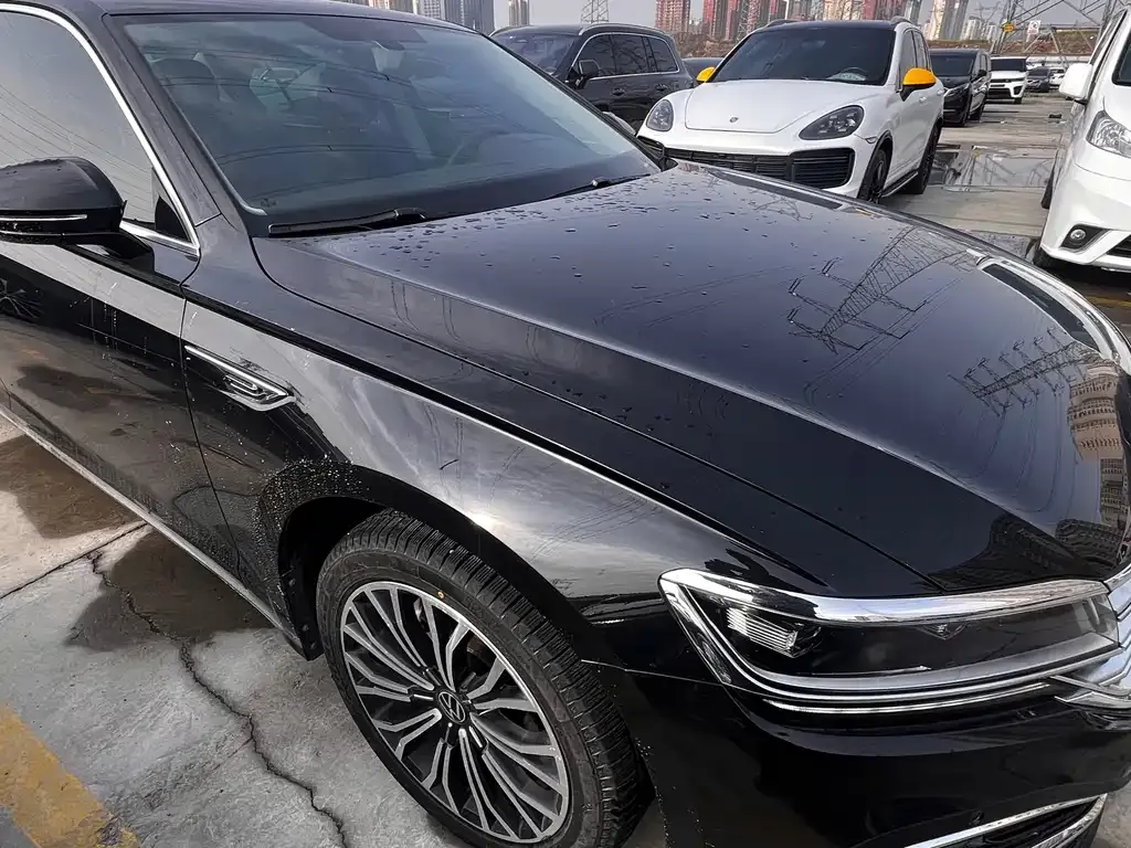 Volkswagen Phideon — фото 1