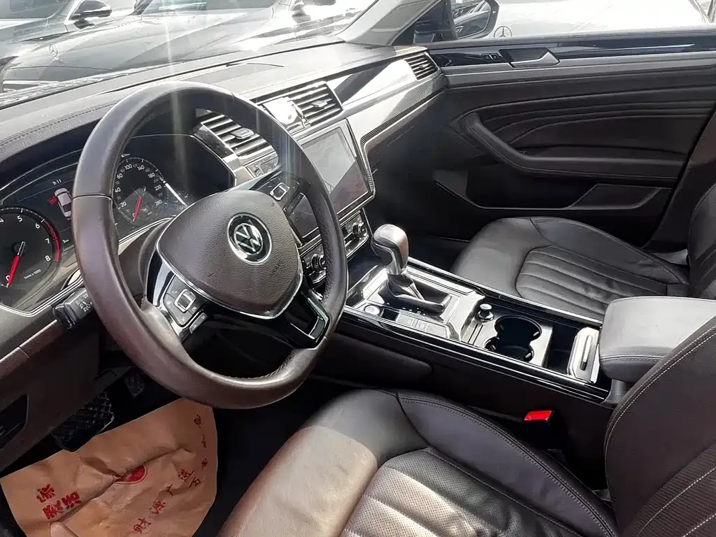 Volkswagen Phideon — фото 2